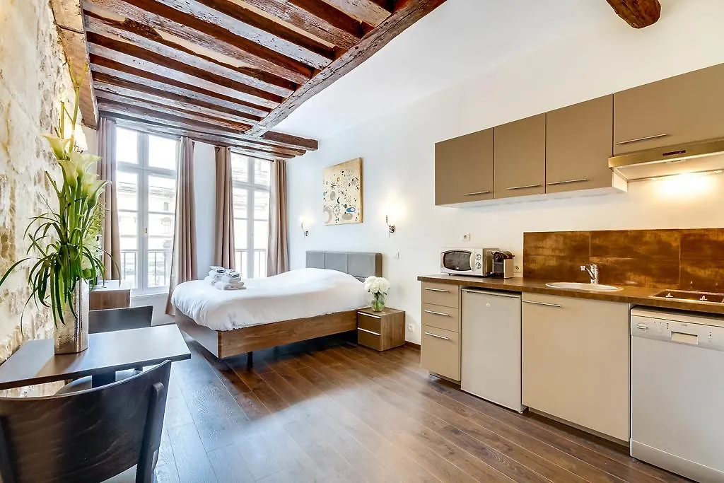 Διαμέρισμα Upper Class Suites - Rue Saint Honore *