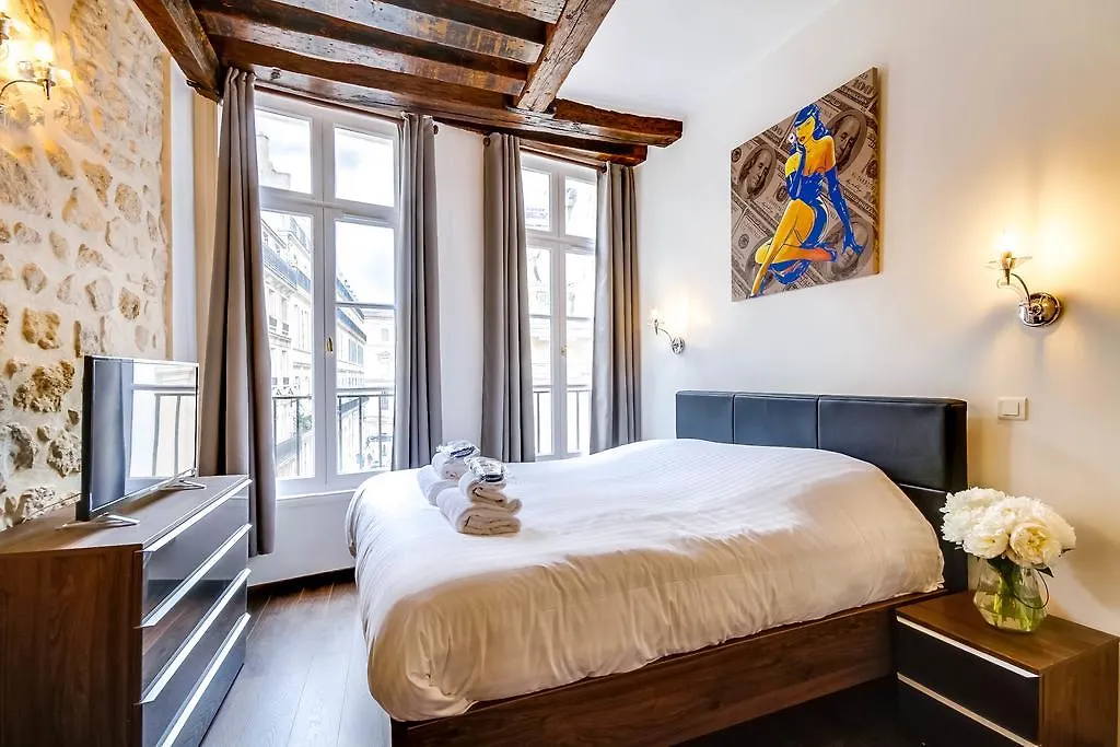 Upper Class Suites - Rue Saint Honore